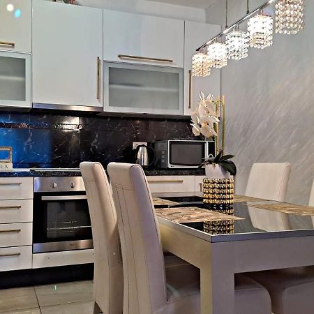 Apartment Aria Lux โมสตาร์ ภายนอก รูปภาพ