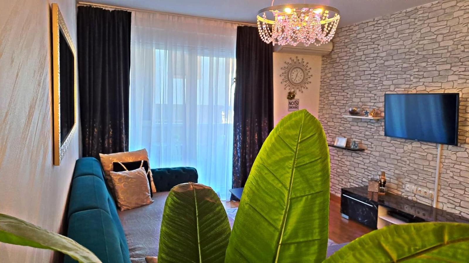 Apartment Aria Lux โมสตาร์ ภายนอก รูปภาพ