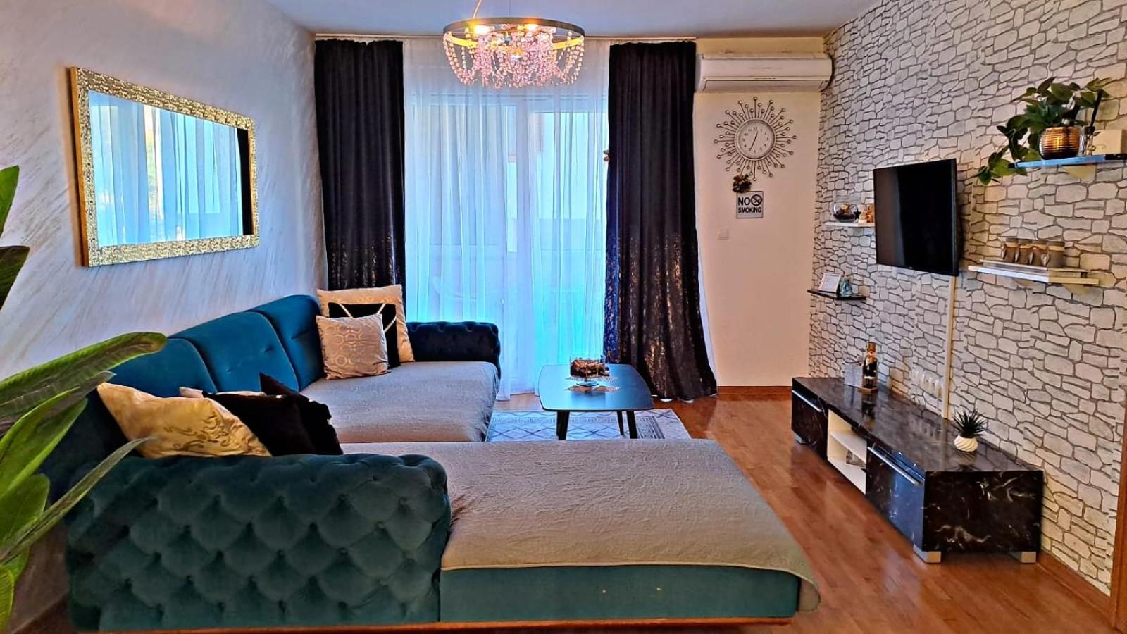 Apartment Aria Lux โมสตาร์ ภายนอก รูปภาพ