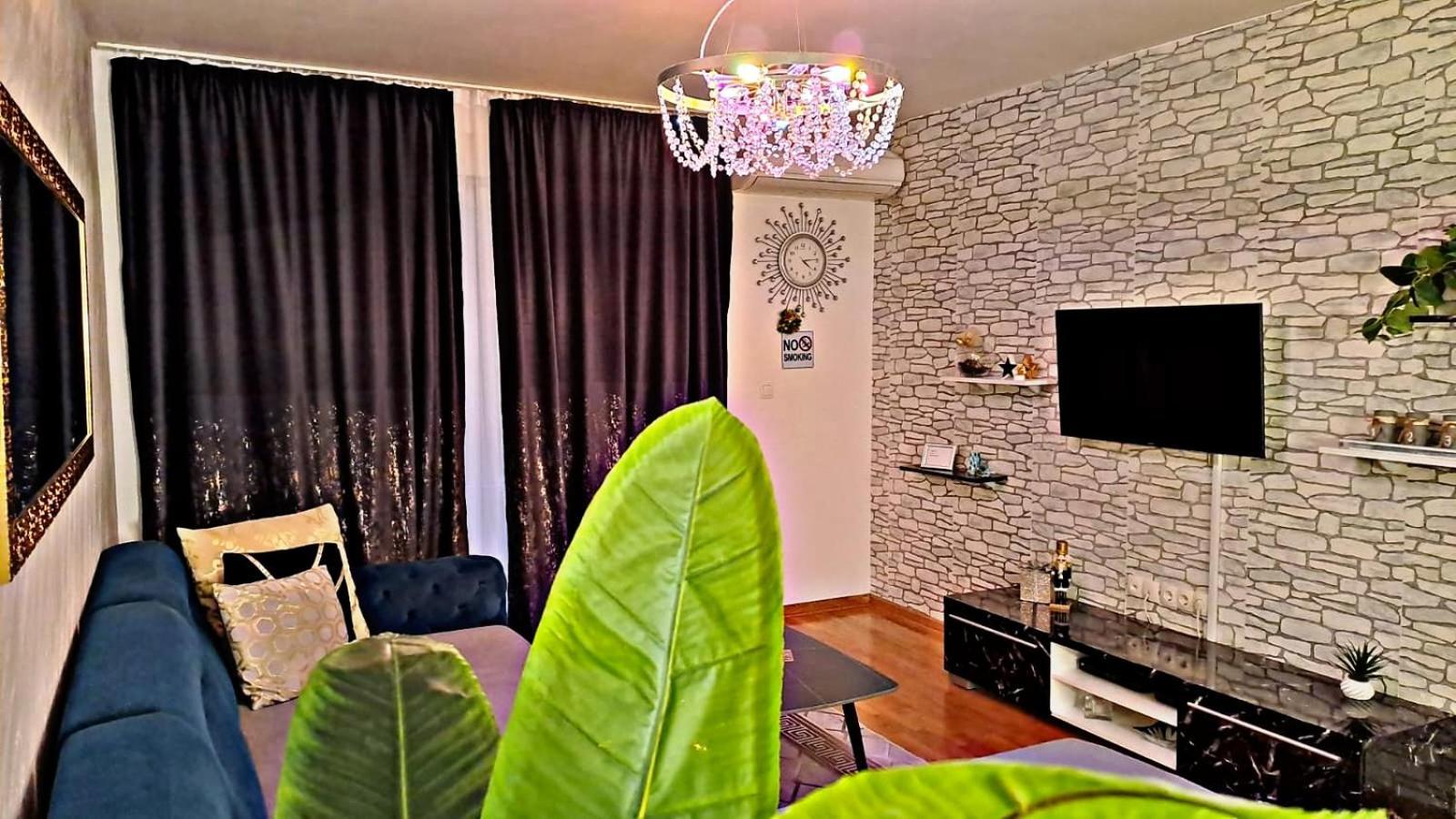 Apartment Aria Lux โมสตาร์ ภายนอก รูปภาพ